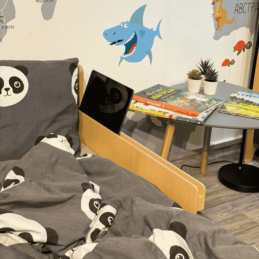 Postel pro Teenagery Markito 190 Gekko Kids, Tmavě šedá / Přírodní buk